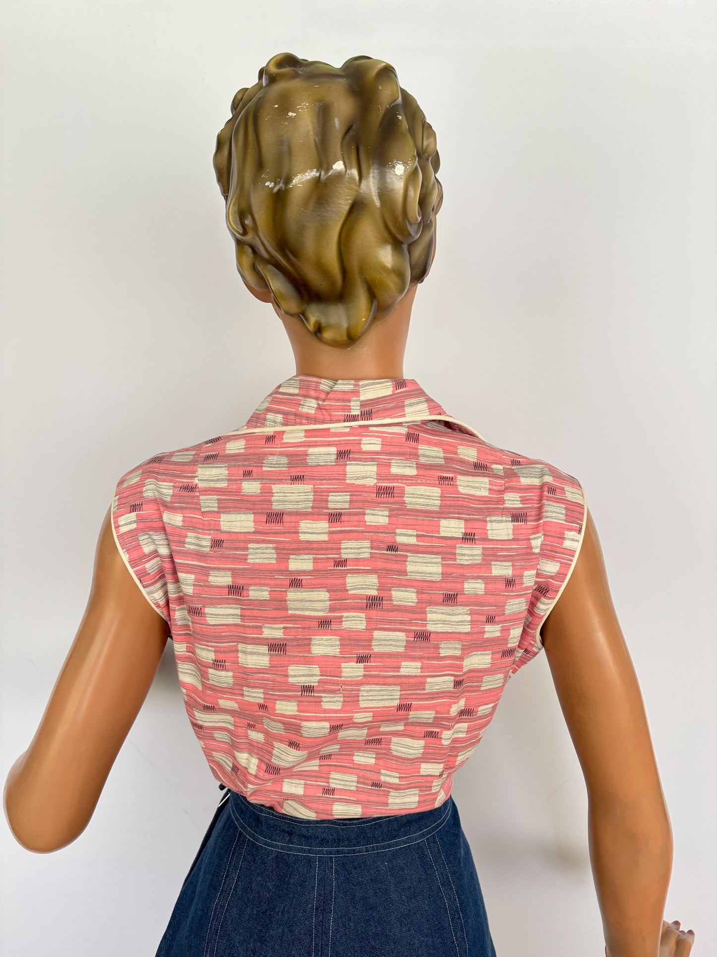 M/L | 1950s/60s Pink Atomic Print Cotton Blouse