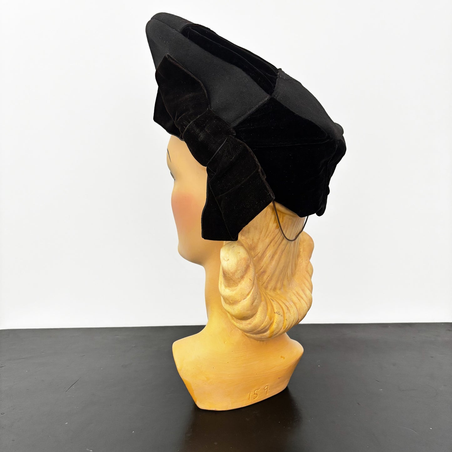 1940s Avant-garde Felt Beret