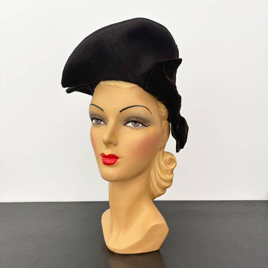1940s Avant-garde Felt Beret