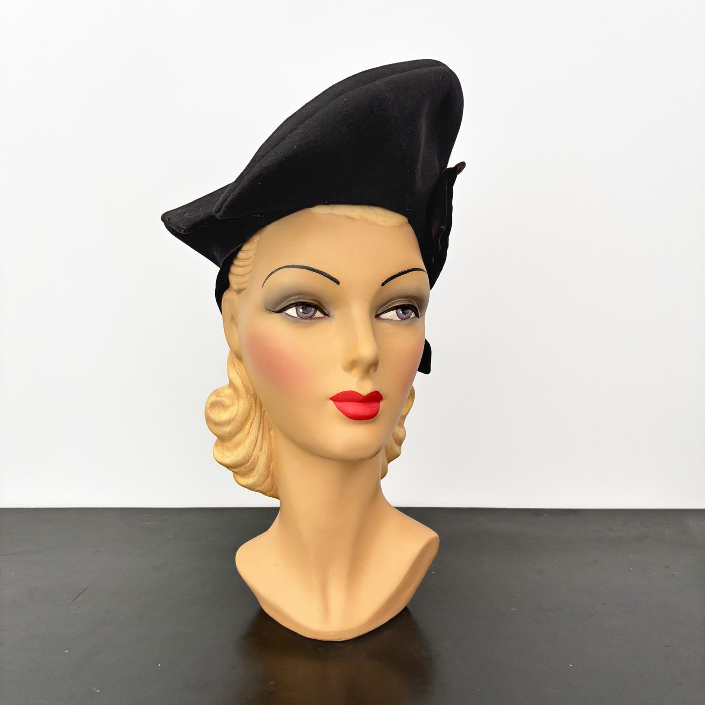 1940s Avant-garde Felt Beret