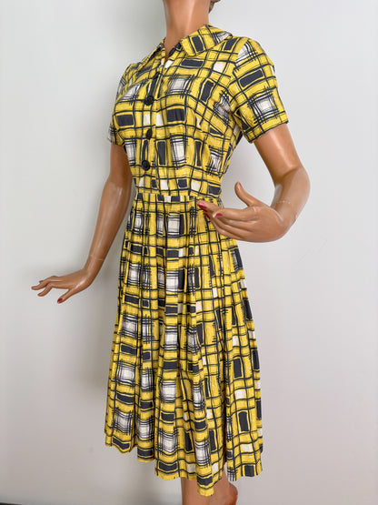 S | 1950s/60s Yellow Black Graphic Plaid Poplin Shirtwaist Dress