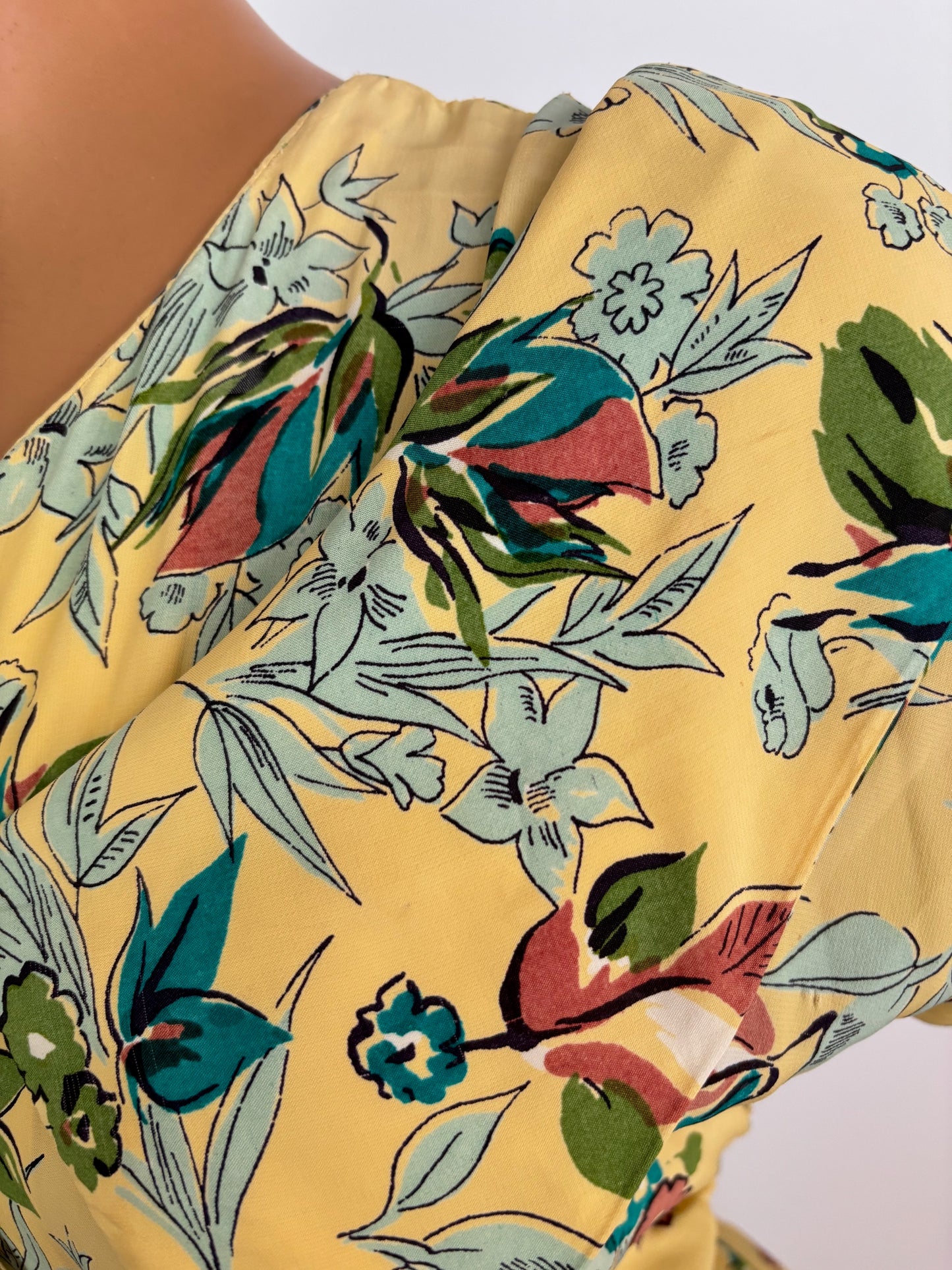 S/M | 1940s Yellow Silk Rayon Floral Dress