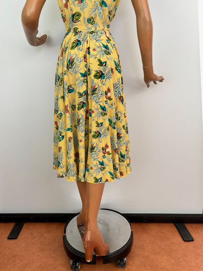 S/M | 1940s Yellow Silk Rayon Floral Dress