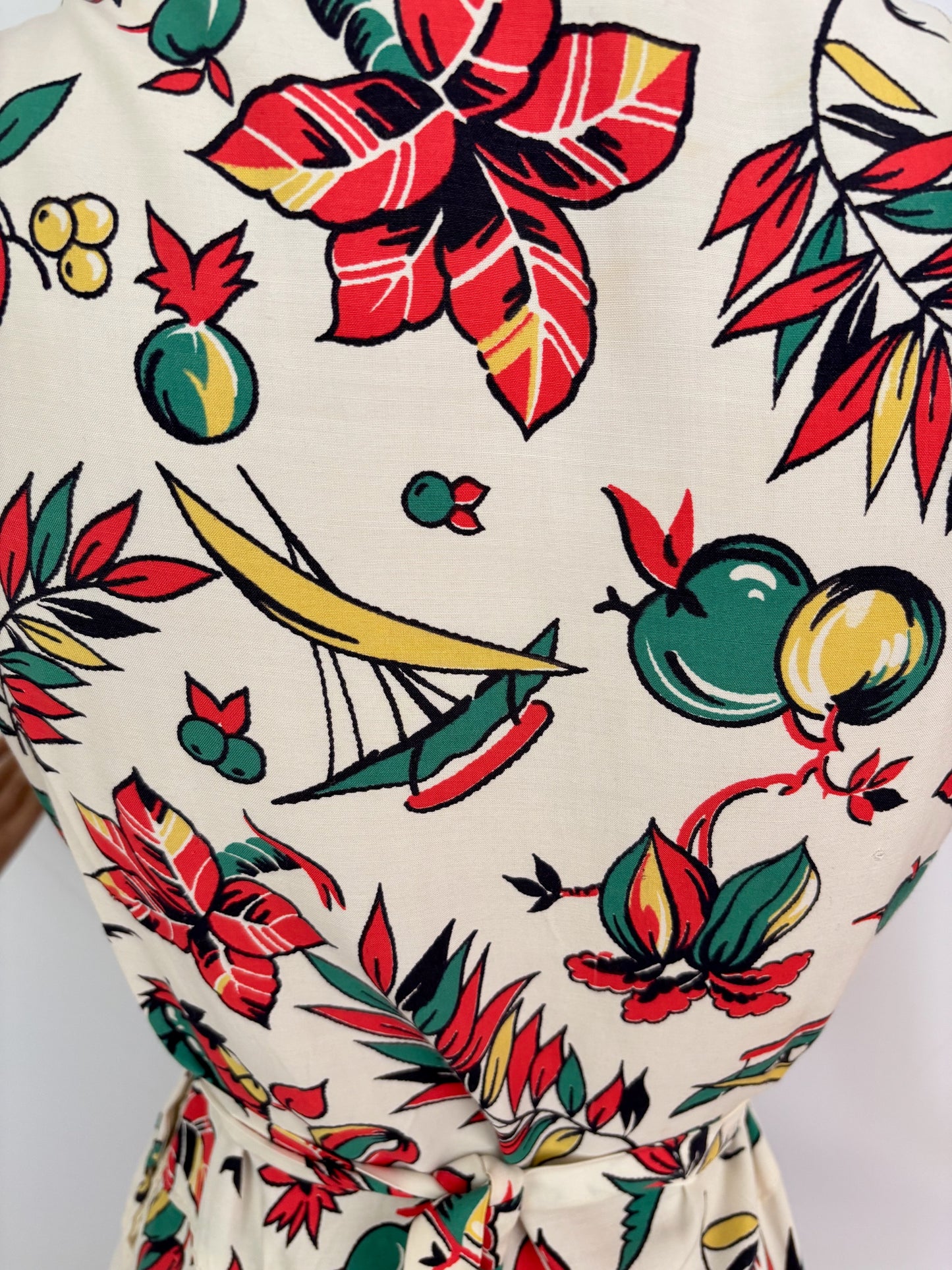 M | 1940s Rayon Tropical Novelty Print Dress