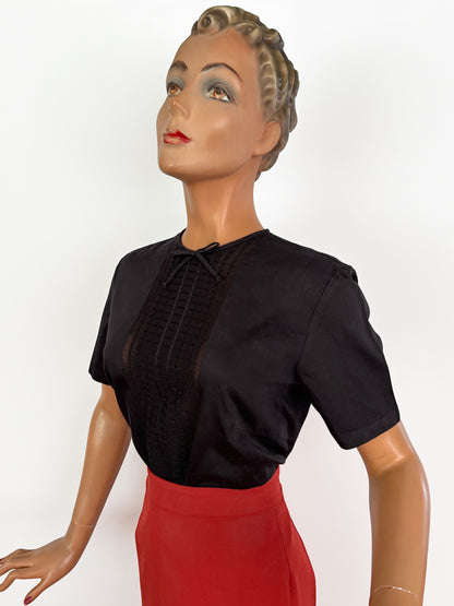 1950s Black Glossy Cotton Blouse With Openwork Front Panel | M