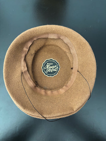 1940s/50s Brown Felt Platter Hat With Metal Detail