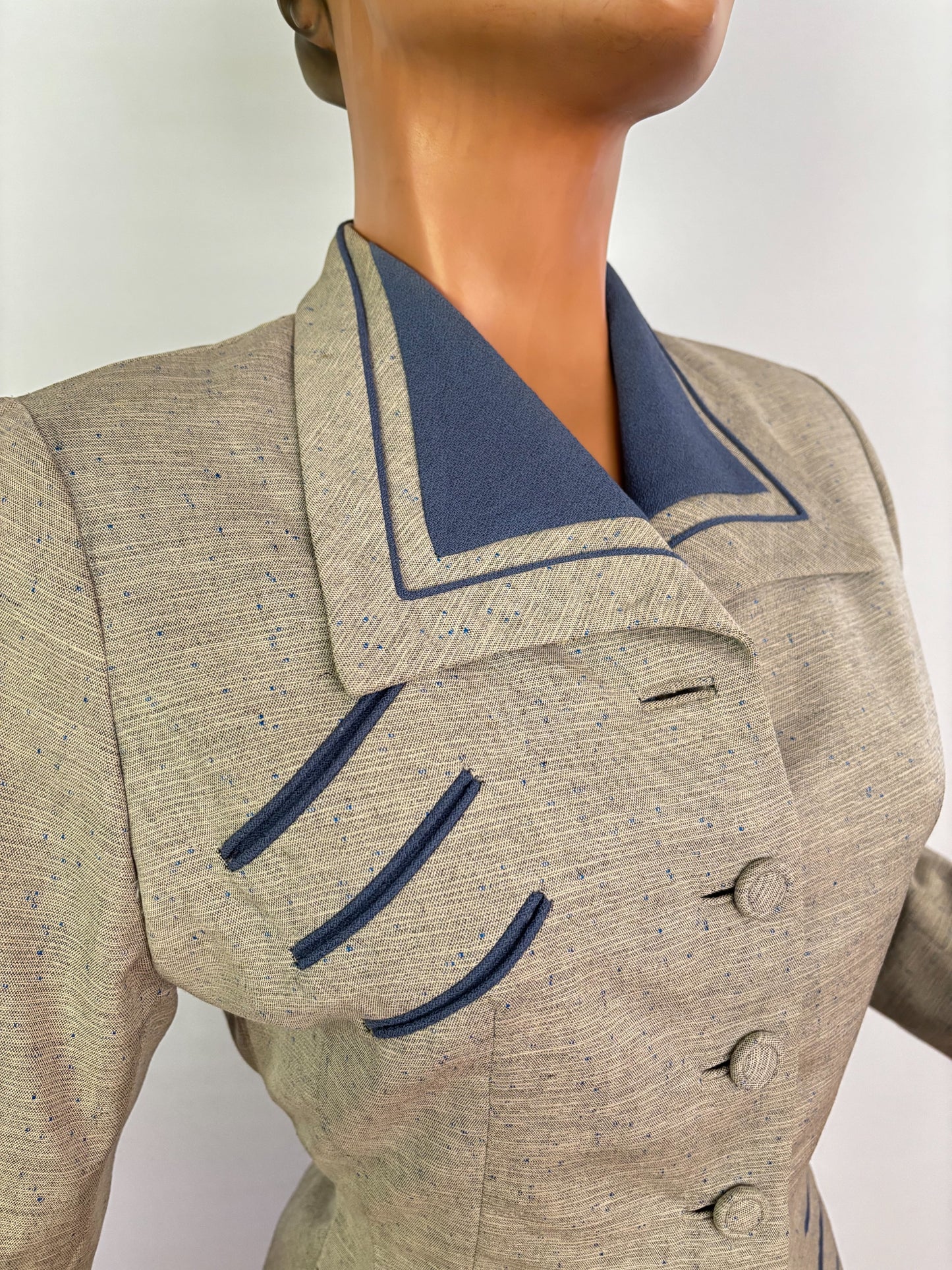 1940s Lilli Ann Speckled Grey Gabardine Wool Suit | XS/S