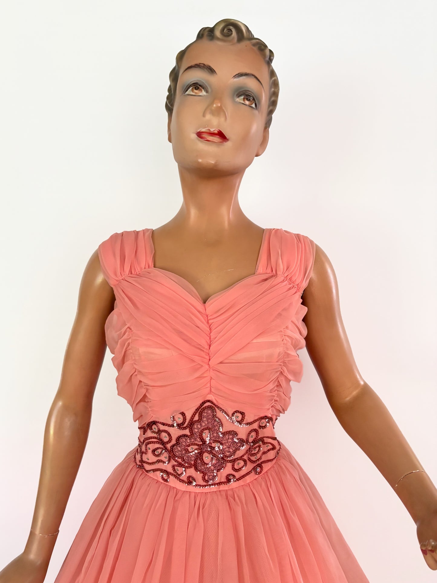 M | 1950s/60s Salmon Chiffon Cocktail Dress With Beaded Waist