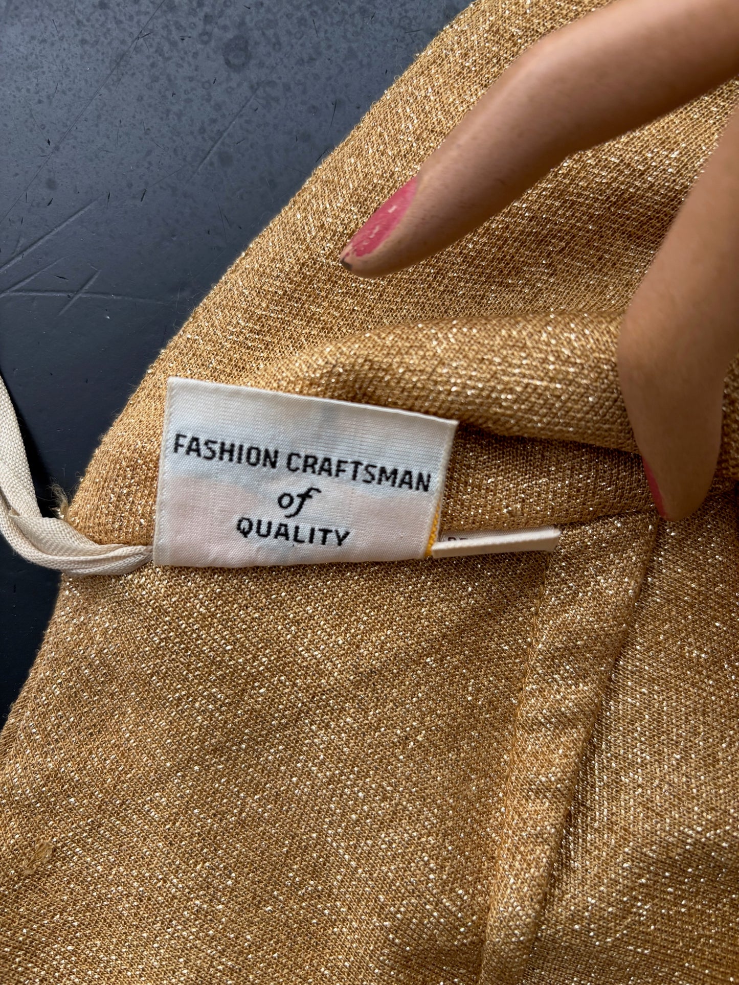 M | 1960s Alfred Shaheen Gold Lurex Dress Wounded