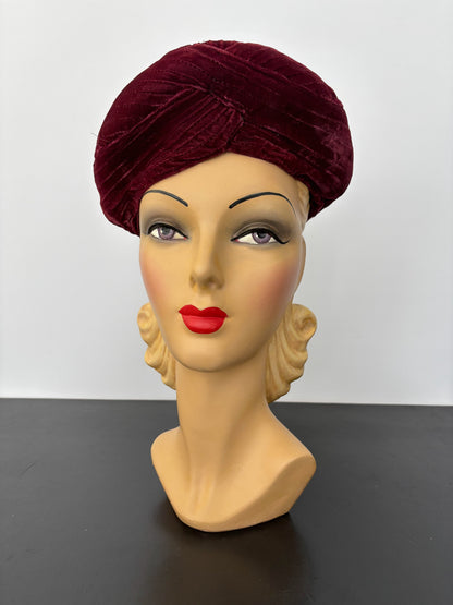 1940s Burgundy Red Velvet Turban