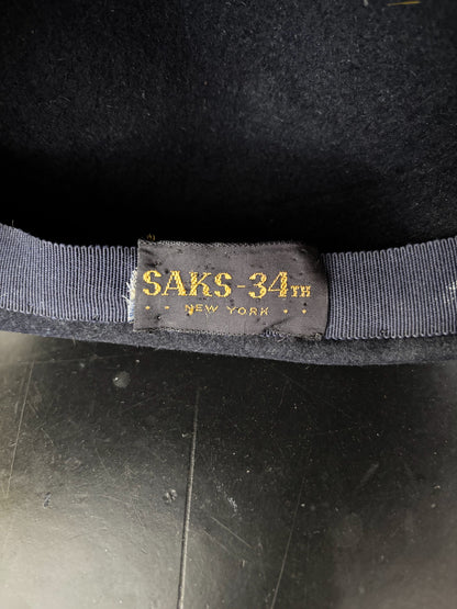 1940s Saks 34th New York Dark Blue Tilt Hat w. Feather Detail
