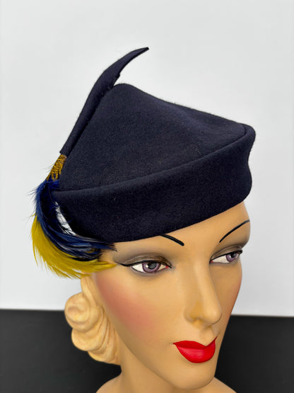 1940s Saks 34th New York Dark Blue Tilt Hat w. Feather Detail