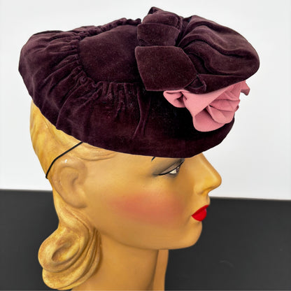 1940s Chocolate Brown Velvet Hat With Pink Roses And Bow