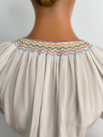 L | 1940s Hungarian Embroidered Peasant Blouse