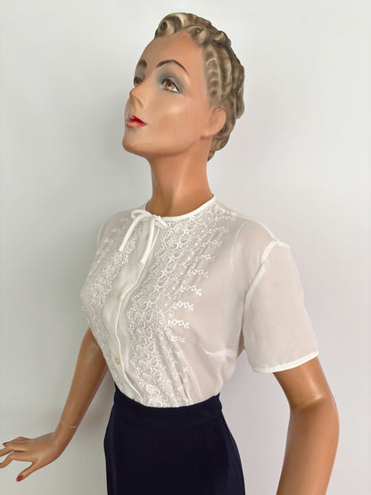 XL | 1960s White Embroidered Sheer Blouse