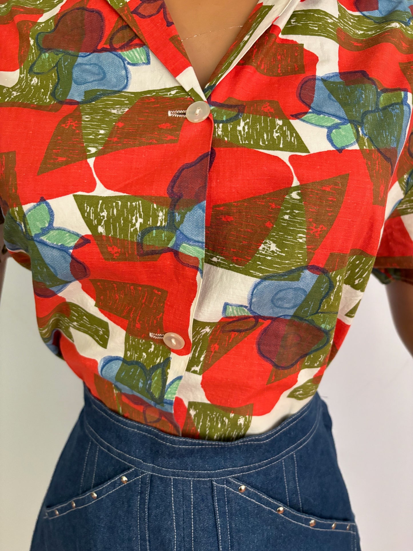 L/XL | 1950s/60s Cotton Poplin Blouse With Abstract Floral Print