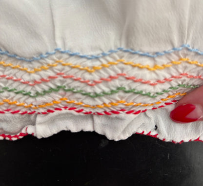 L | 1940s Hungarian Embroidered Peasant Blouse