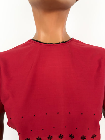 L/XL | 1950s Swiss Embroidered Blouse in Raspberry Red Poplin