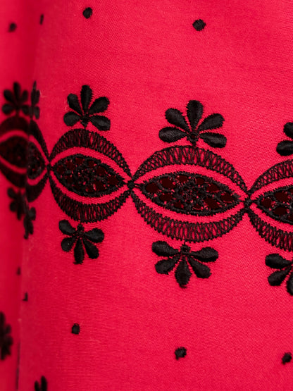 L/XL | 1950s Swiss Embroidered Blouse in Raspberry Red Poplin