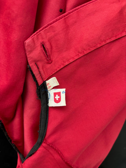 L/XL | 1950s Swiss Embroidered Blouse in Raspberry Red Poplin