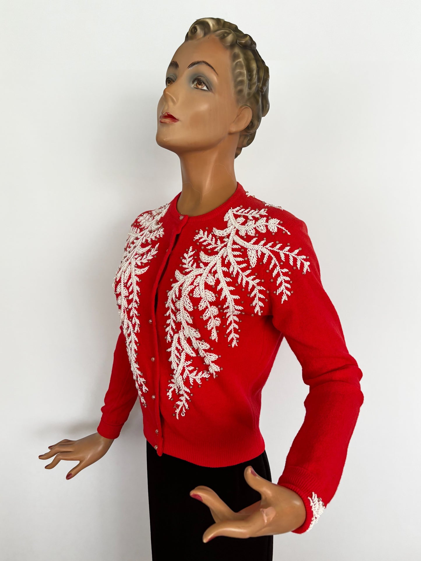 XS/S | 1950s Beaded Red Cardigan With White Bugle Beads