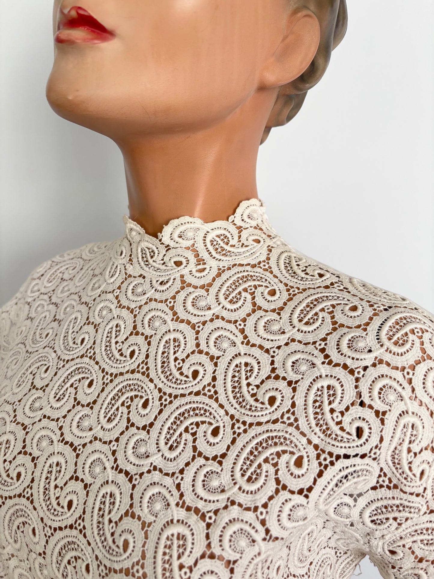 L | 1940s 1950s Lace Top