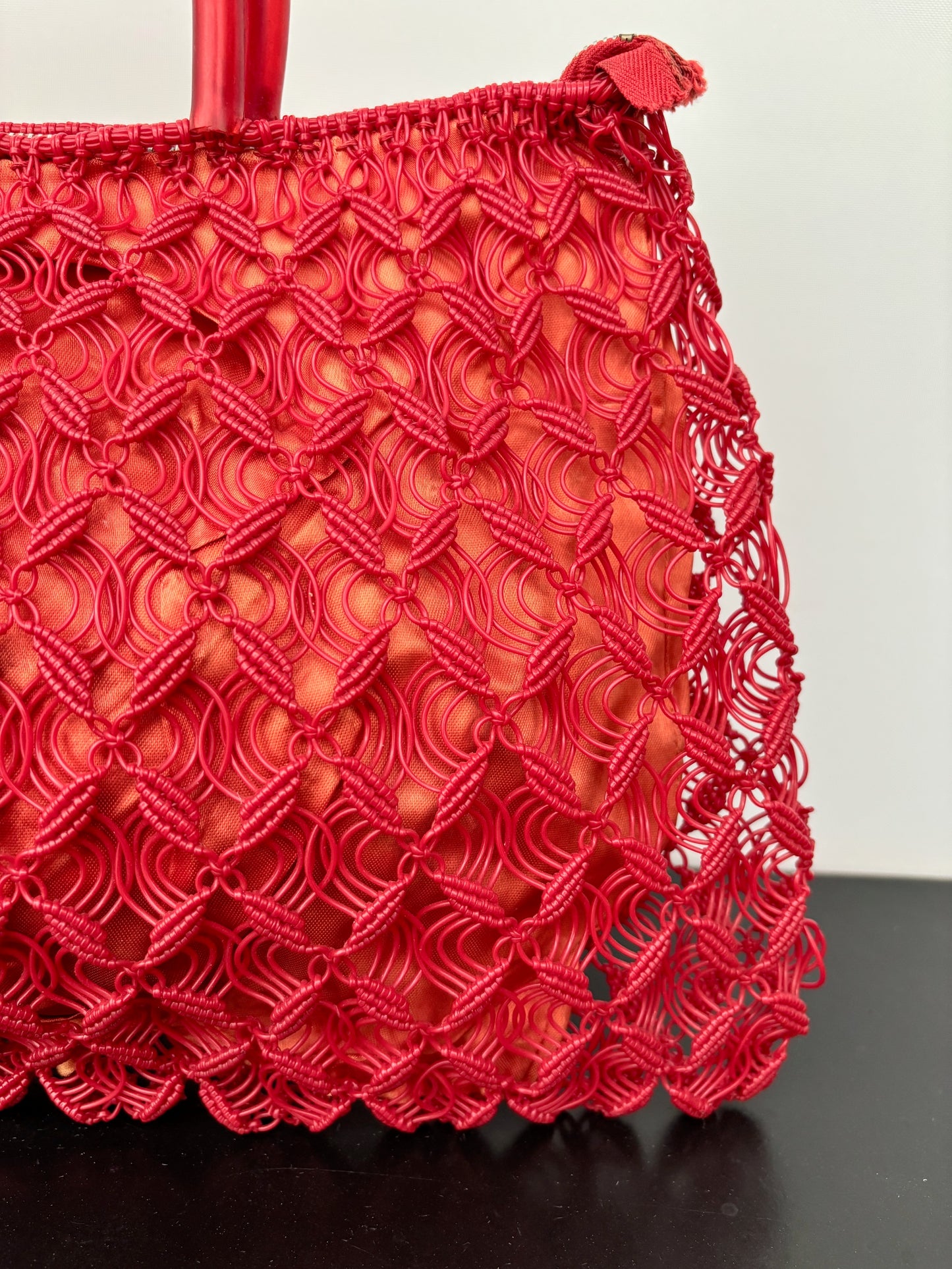1950s/60s Red Woven Plastic Cord Handbag With Round Handles