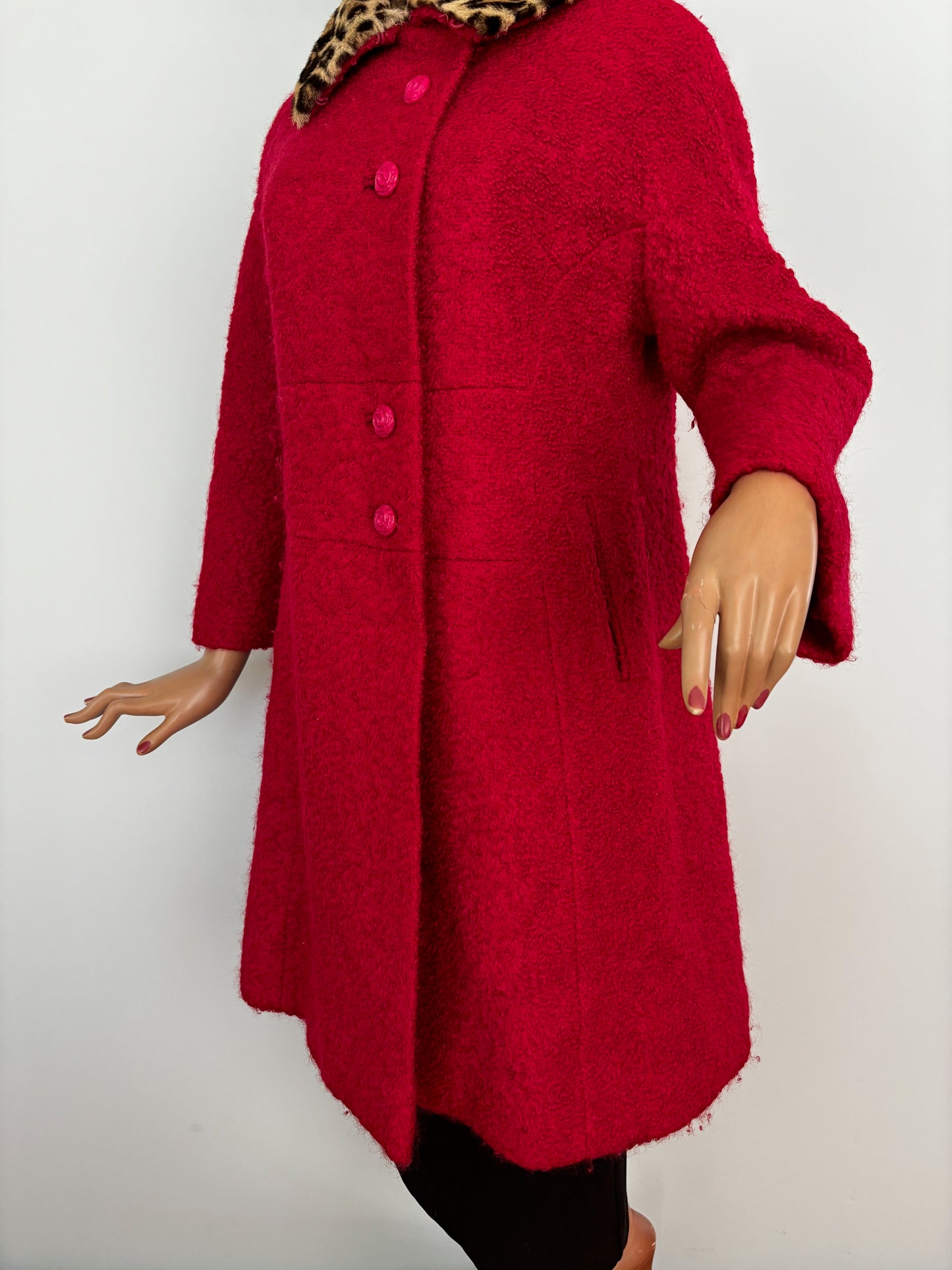 L/XL | 1960s Red Bouclé Coat With Faux Leopard Fur Collar