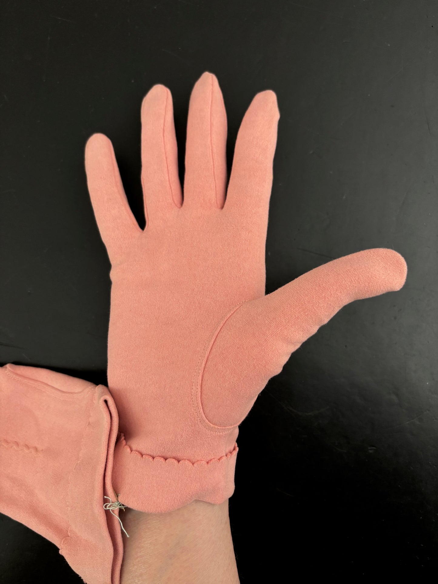 1950s Deadstock Blush Pink Cotton Gloves | Size 6