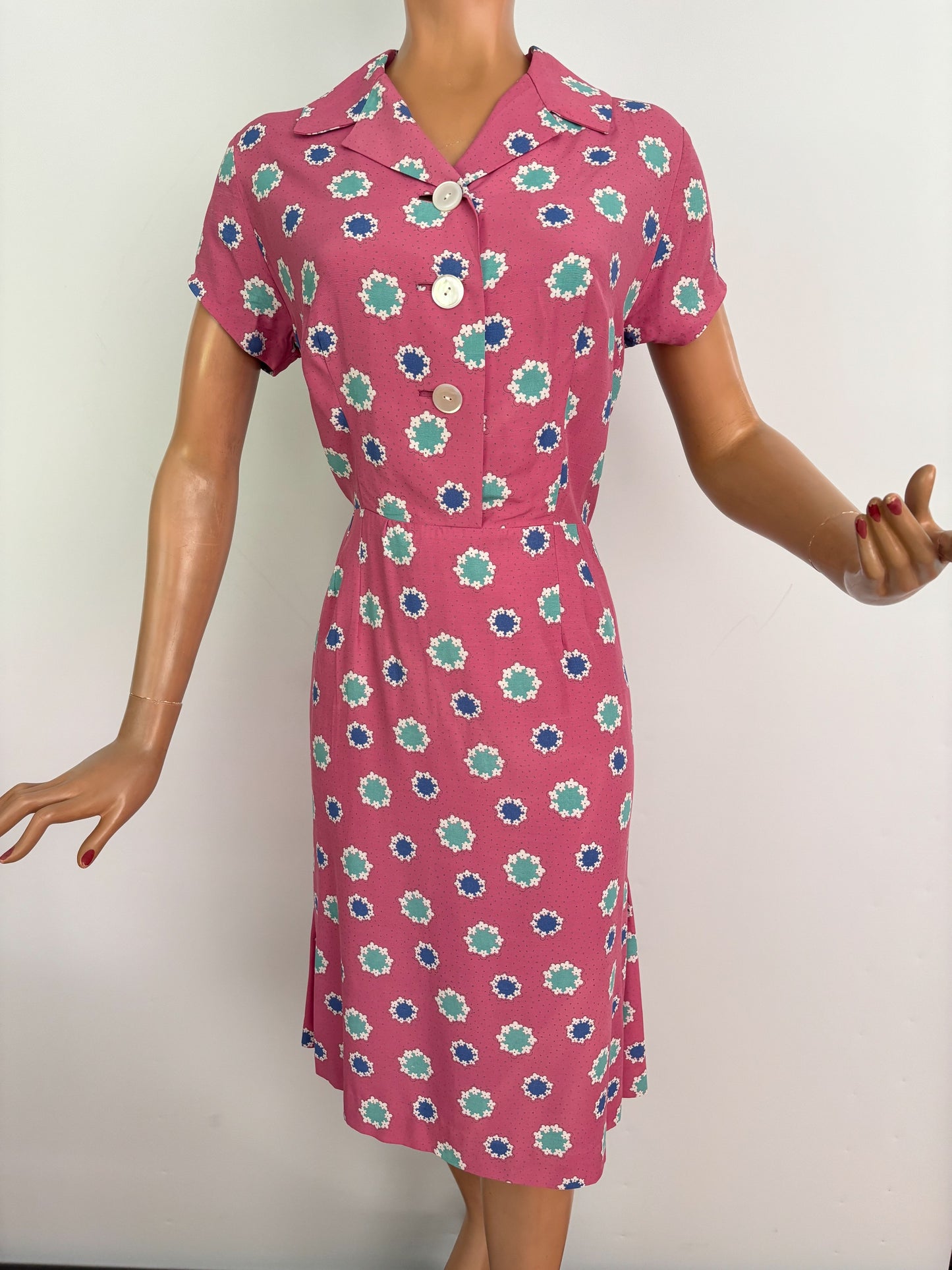 M | 1940s Pink Rayon Day Dress