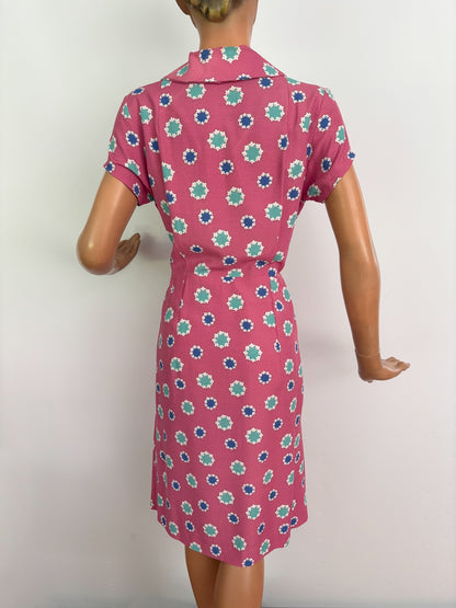 M | 1940s Pink Rayon Day Dress