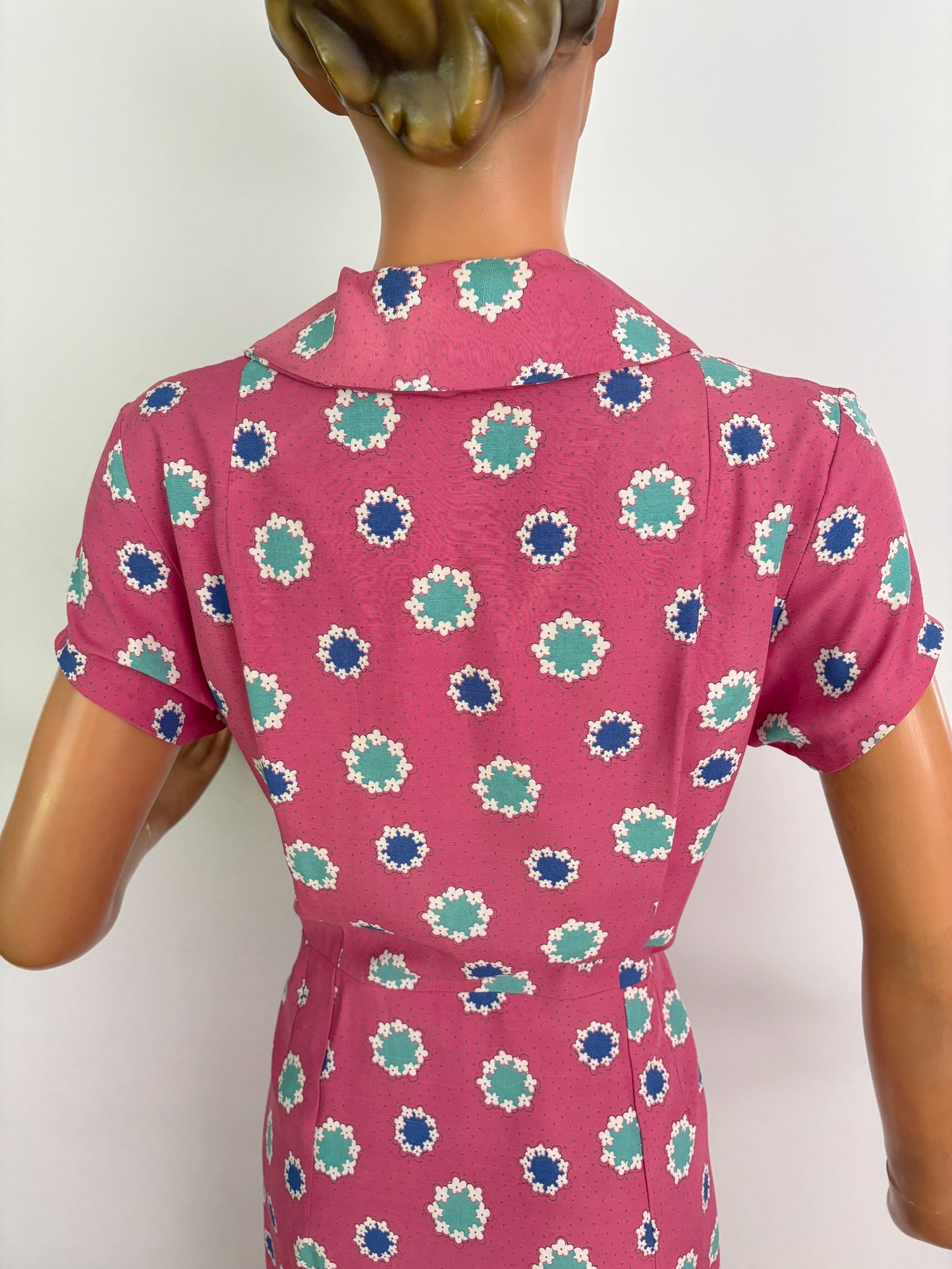M | 1940s Pink Rayon Day Dress