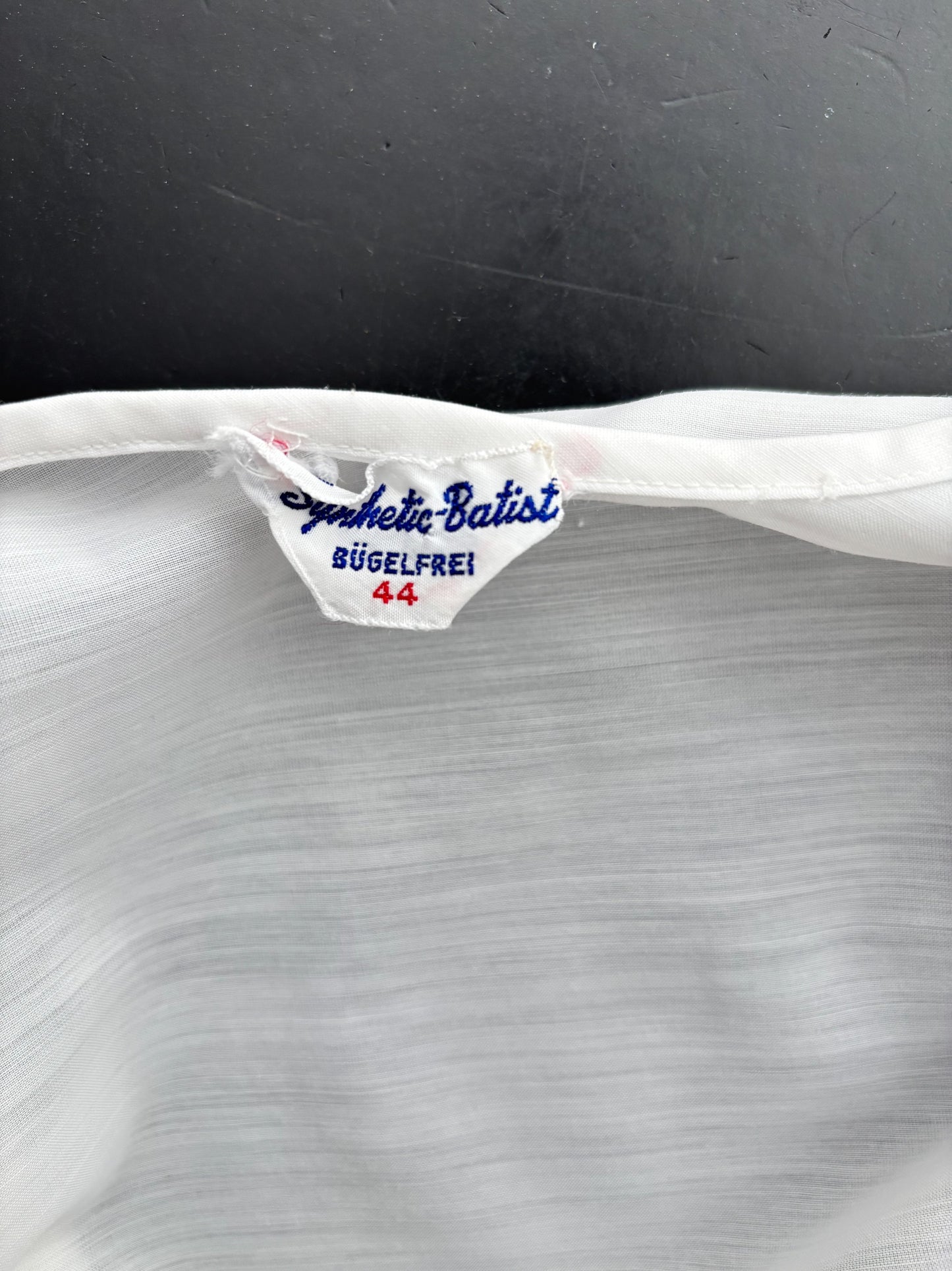M/L | 1960s White Embroidered Blouse