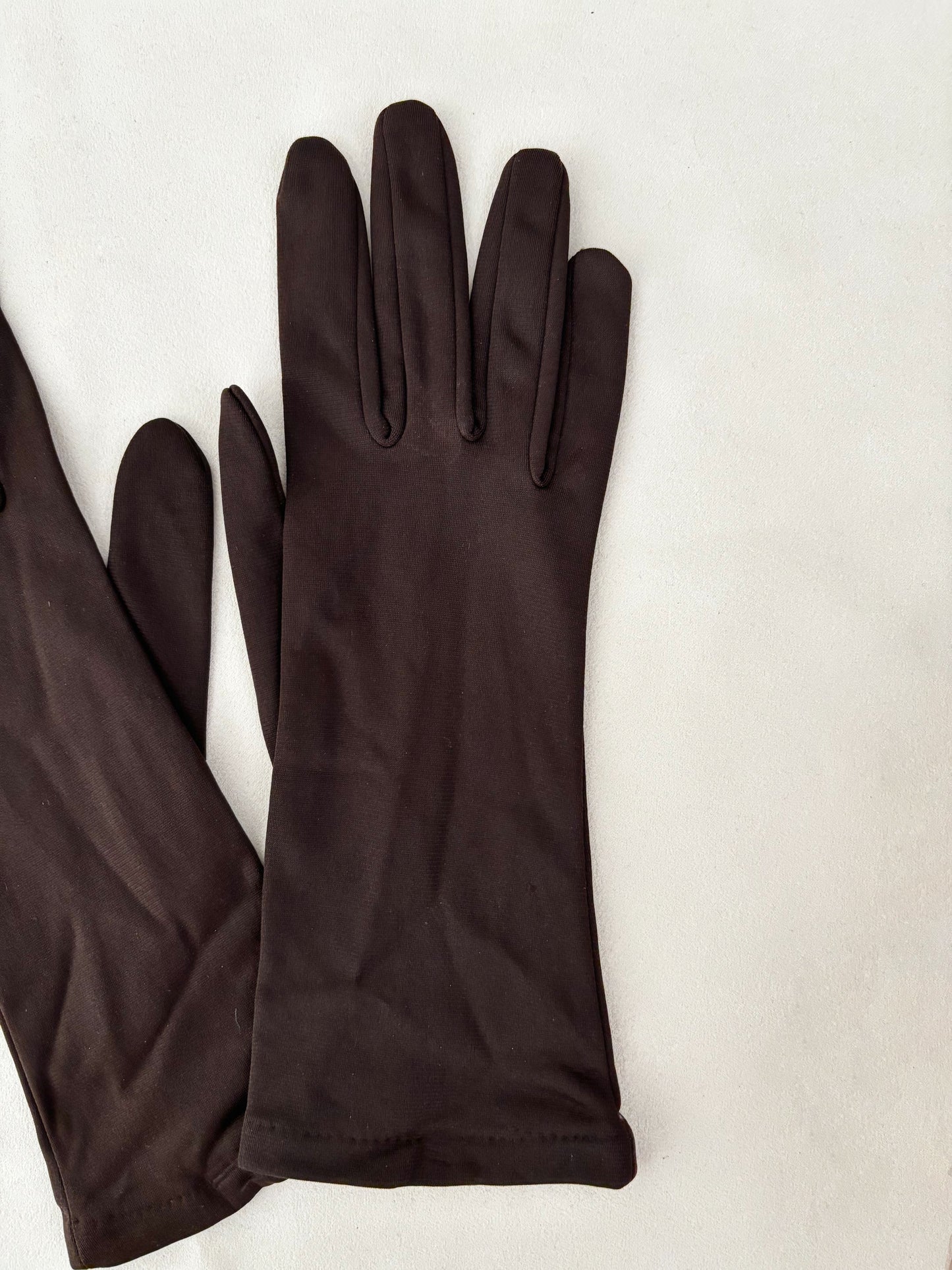 1950s 1960s Deadstock Dark Brown Nylon Gloves | Size 7