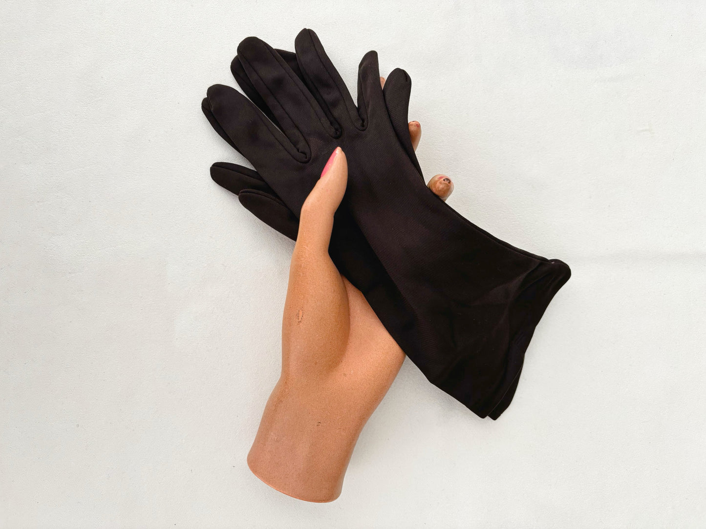1950s 1960s Deadstock Dark Brown Nylon Gloves | Size 7