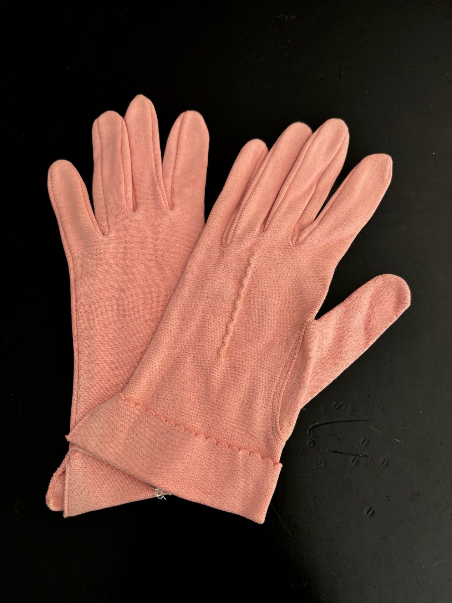 1950s Deadstock Blush Pink Cotton Gloves | Size 6