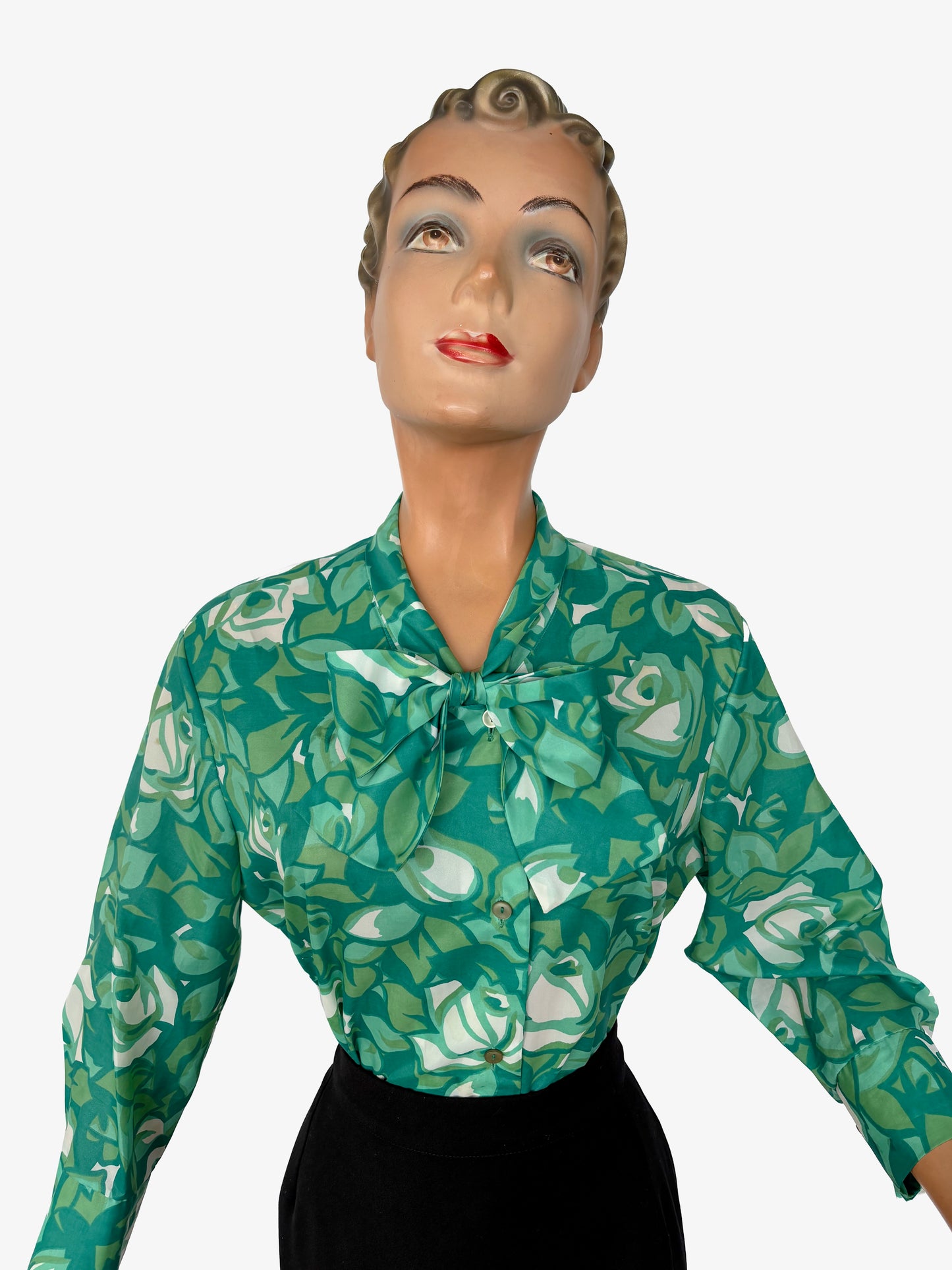 1960s Pussy Bow Blouse | XXL