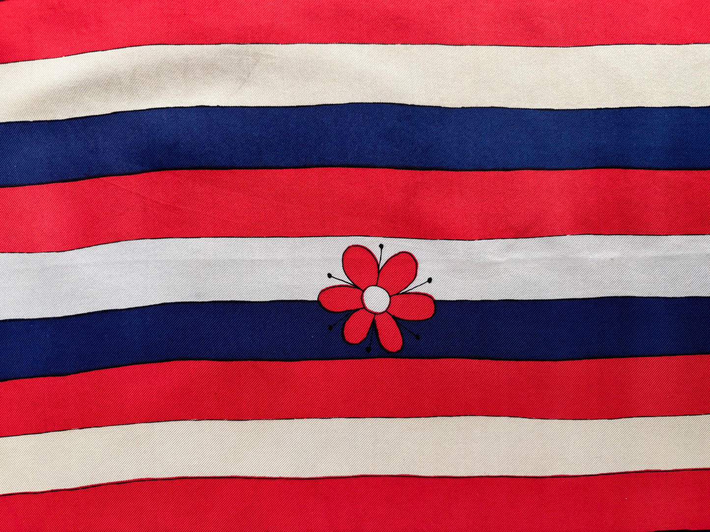 1960s Glentex Silk Rayon Blend Shawl With Patriotic Print | 56x58 cm