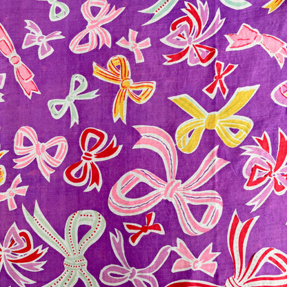 1930s 1940s Large Silk Shawl With Bows Novelty Print | 80x80 cm