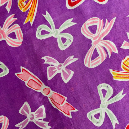 1930s 1940s Large Silk Shawl With Bows Novelty Print | 80x80 cm