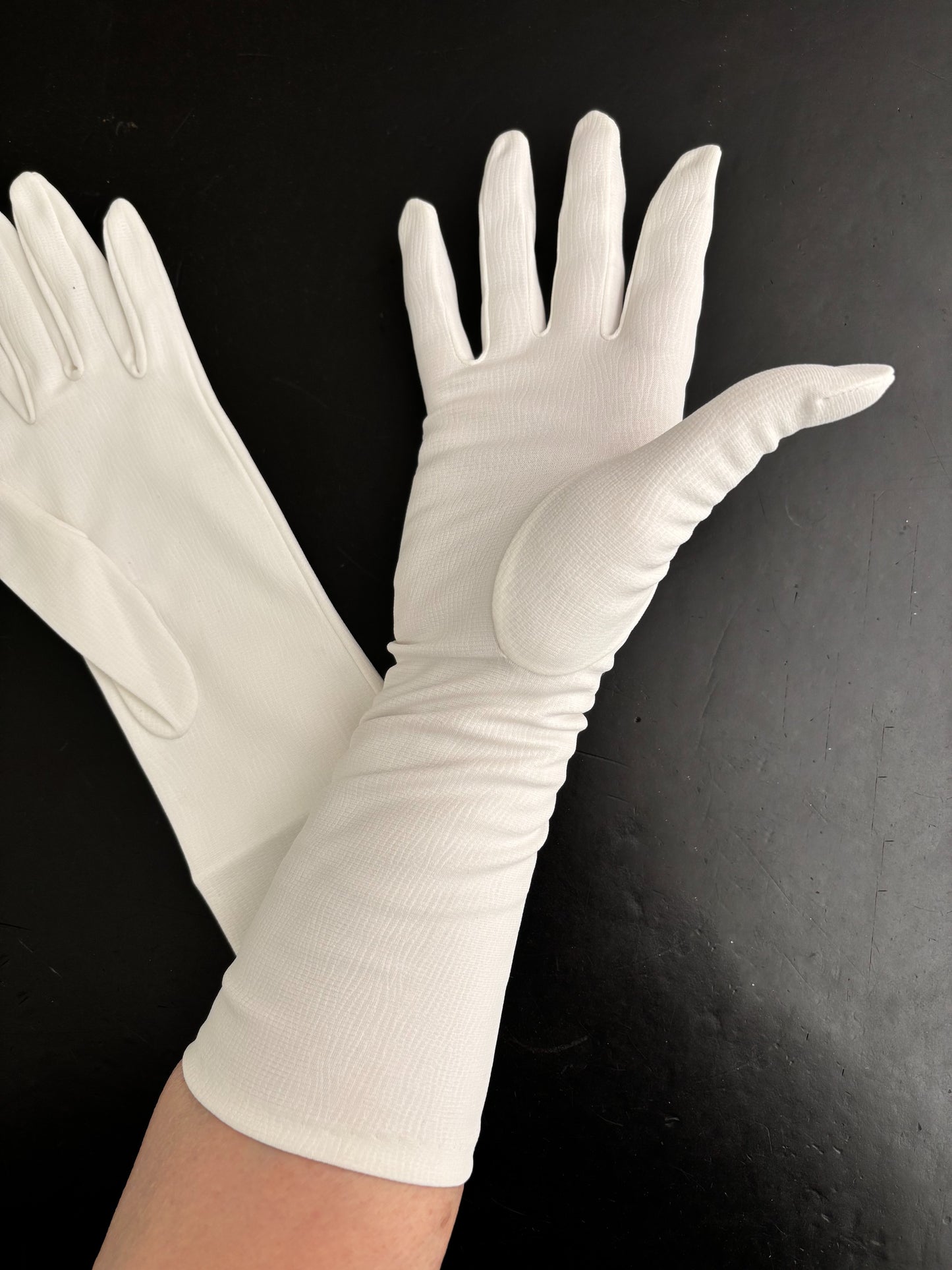 Deadstock 1950s Elganta Structured Evening Gloves | Size 8