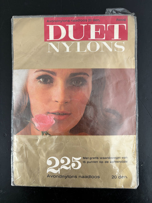 Vintage Seamless Nylon Stockings Size 8½ Duet