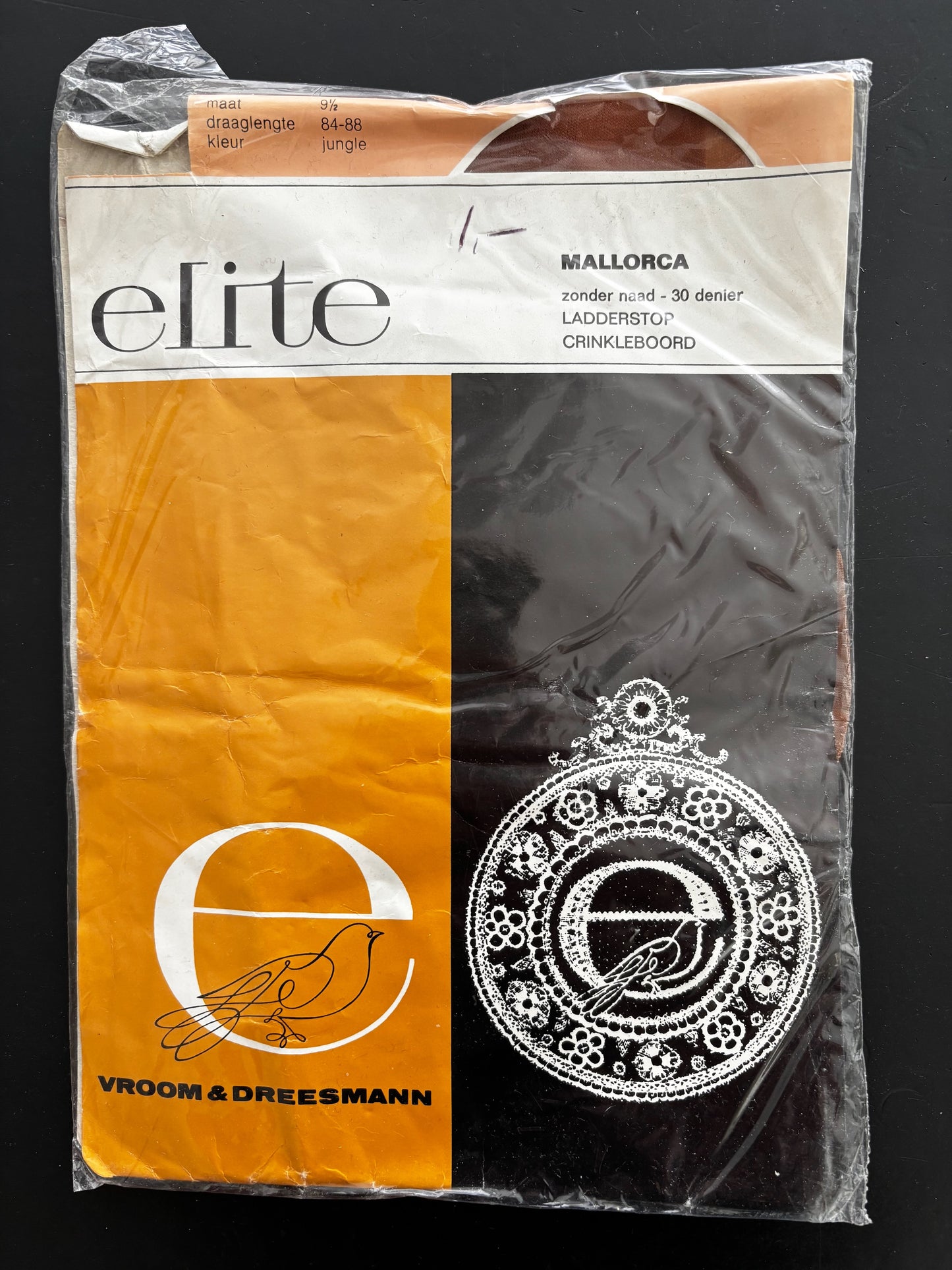 Vintage Seamless Nylon Stockings Size 9½ Elite