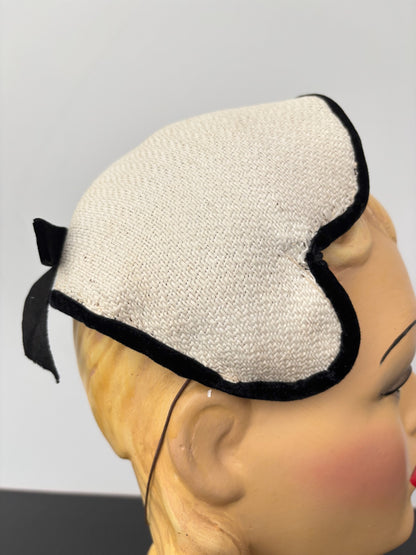1940s/50s Straw Half Hat With Black Velvet Trim