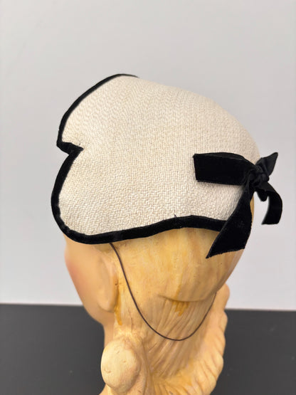 1940s/50s Straw Half Hat With Black Velvet Trim