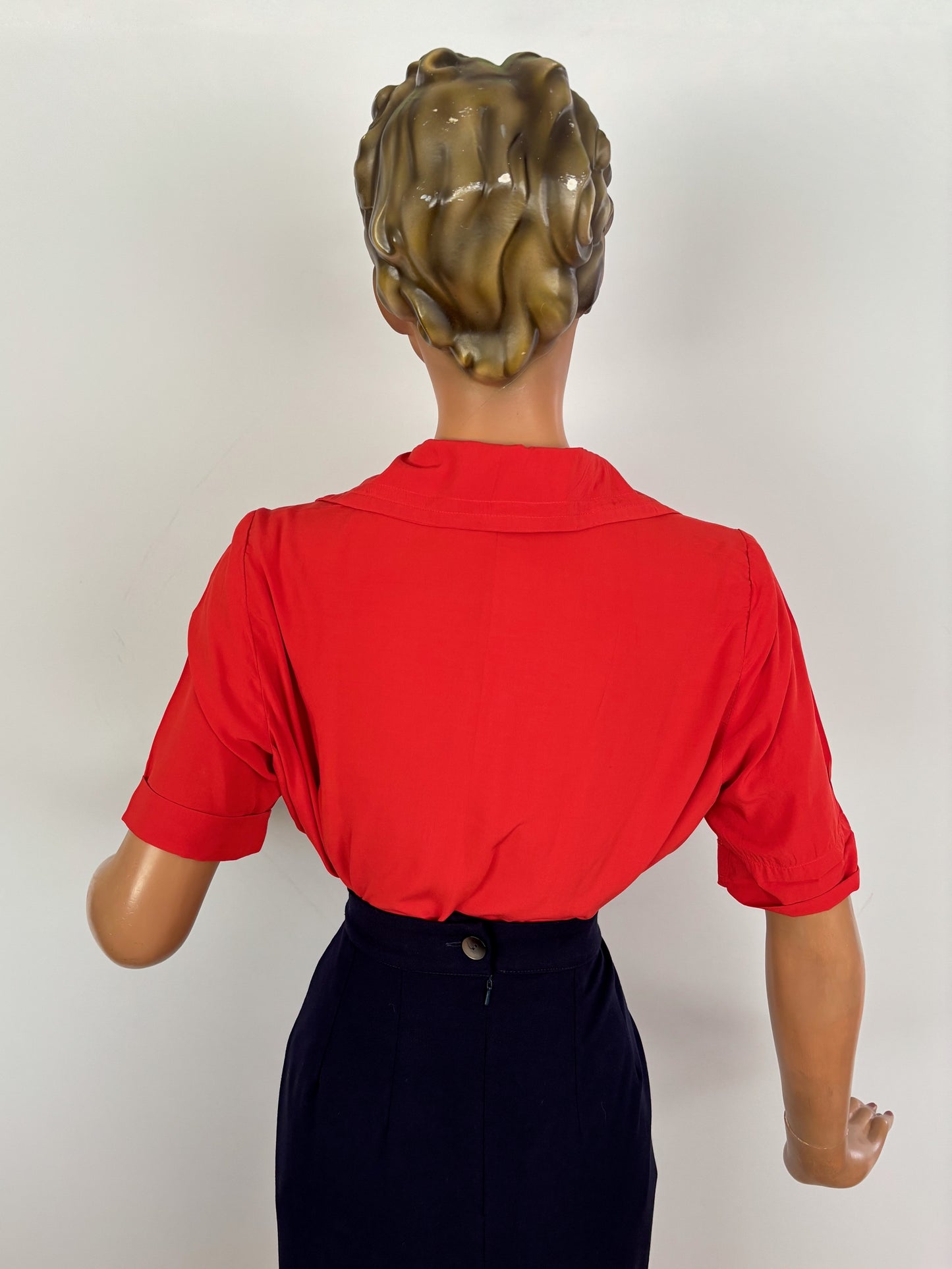 M | 1940s/50s Style Red Rayon Blouse