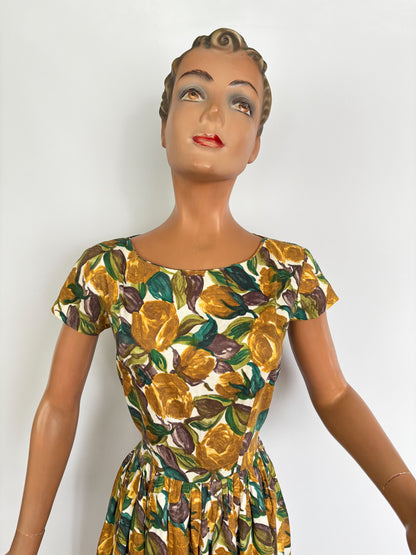 M | 1950s Cotton Dress With Brown Yellow Floral Print