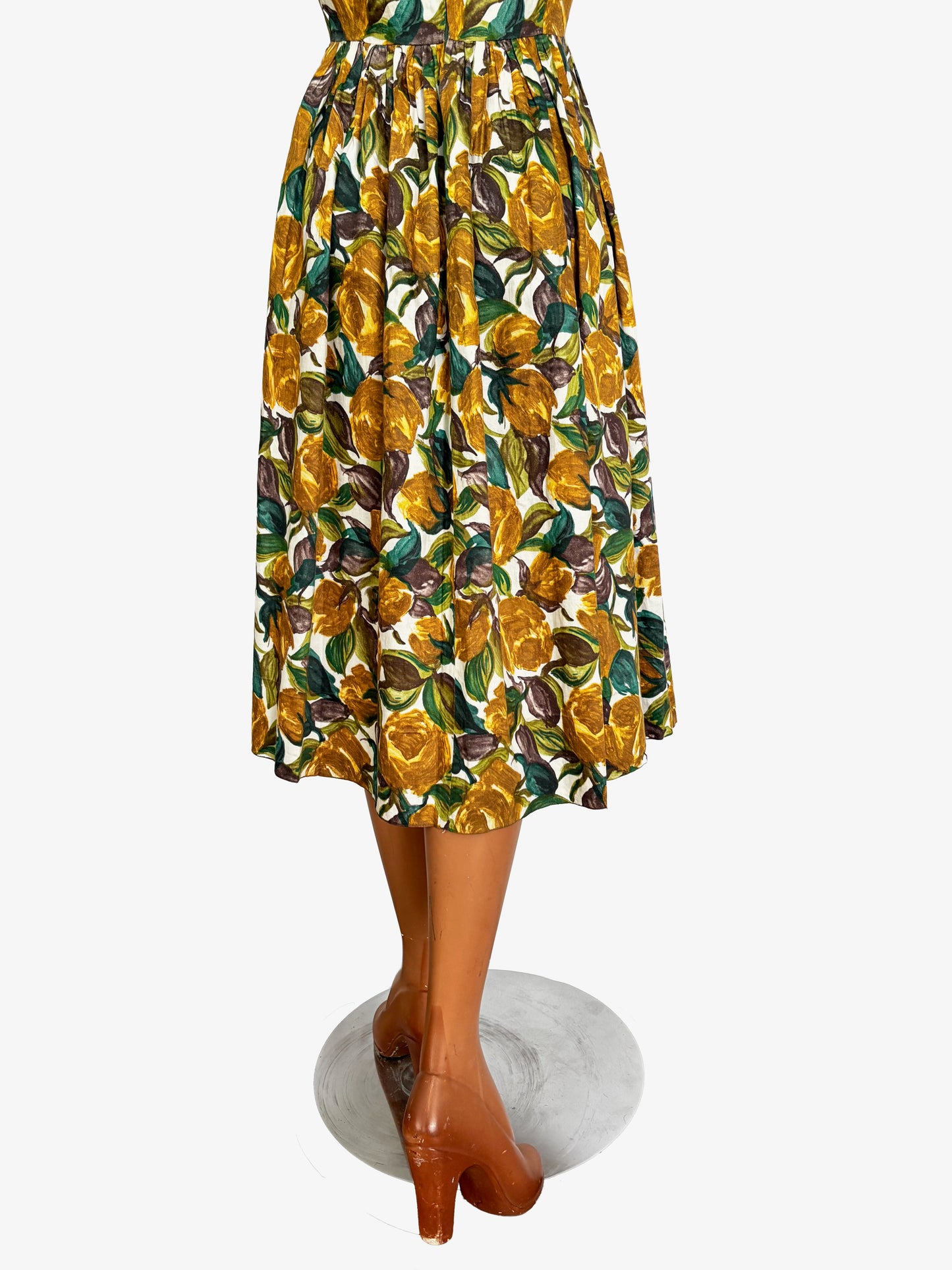 M | 1950s Cotton Dress With Brown Yellow Floral Print