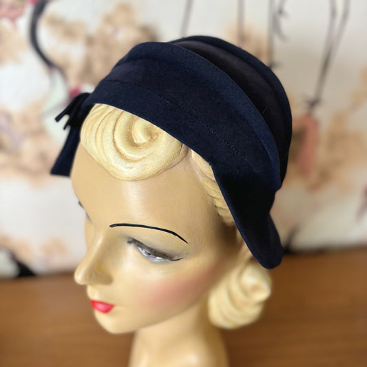 1930s/1940s Navy Blue Cloche Hat