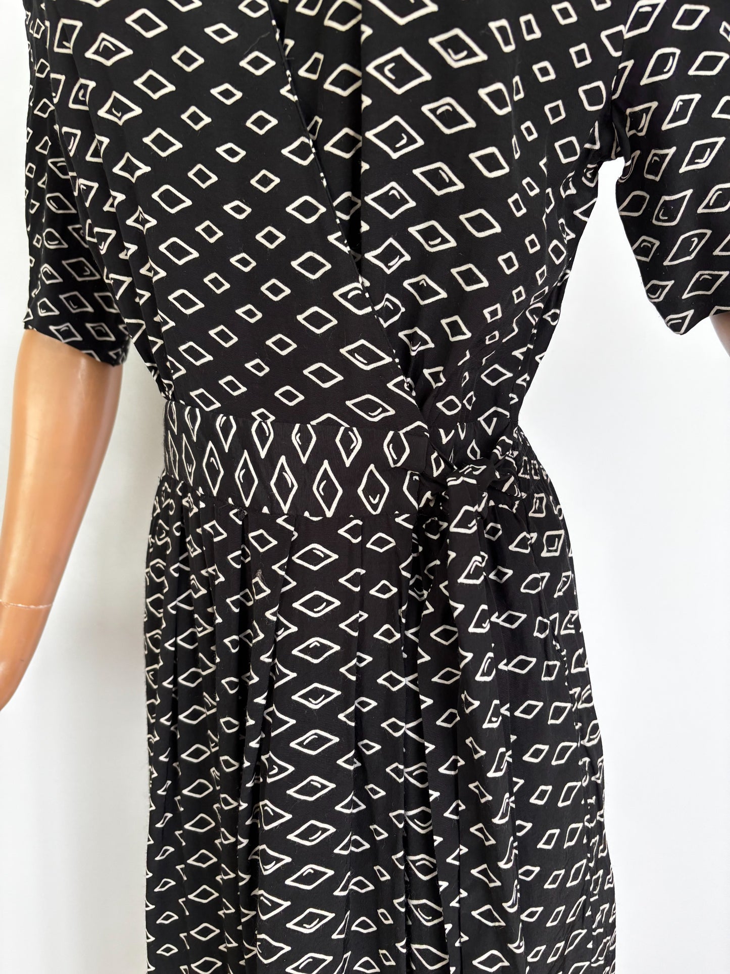 L | 1940s Style Black and White Wrap Dress With Diamond Print